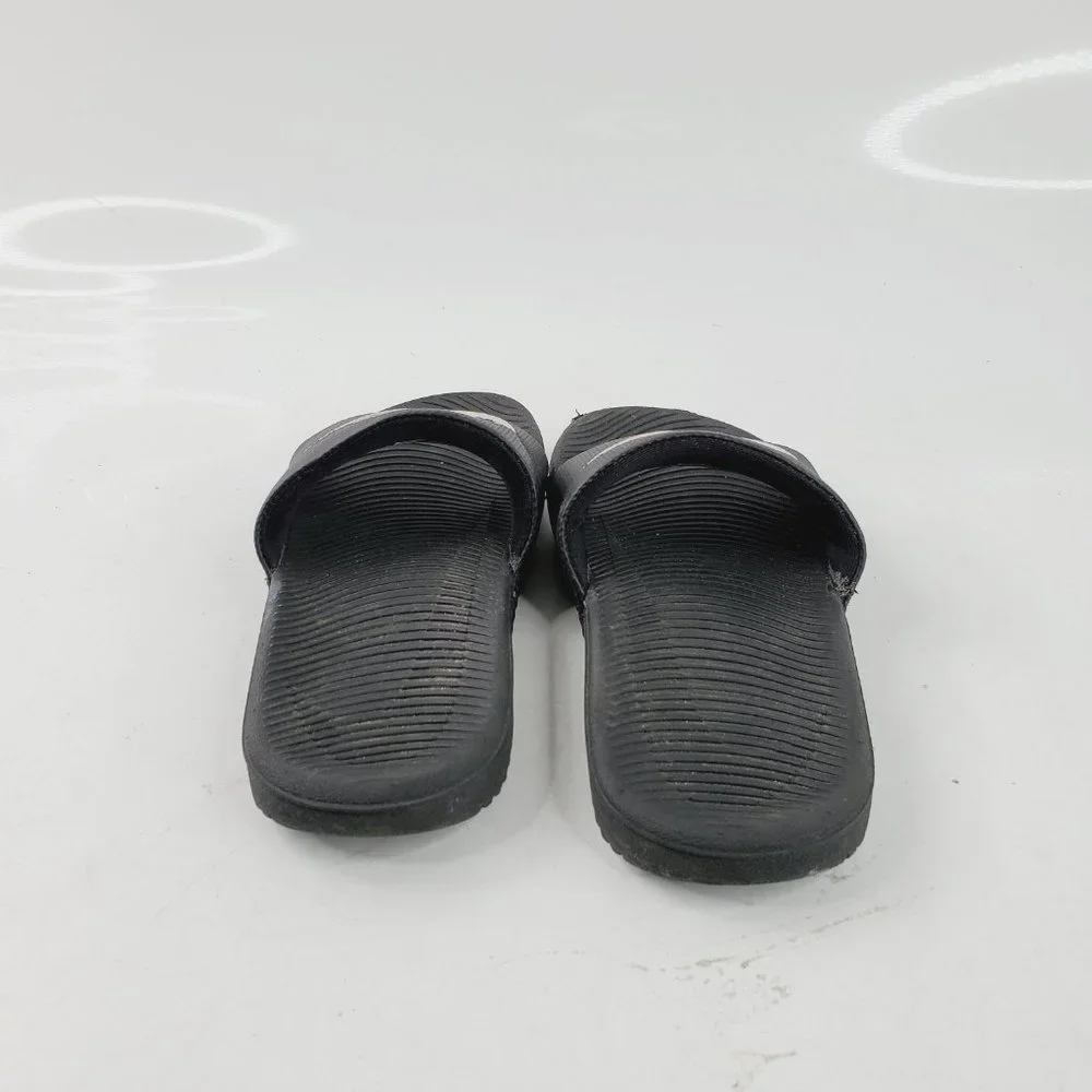 Nike Boy's Black Swoosh Outdoor Casual Slip On Slide‎ Sandal Size US 3Y